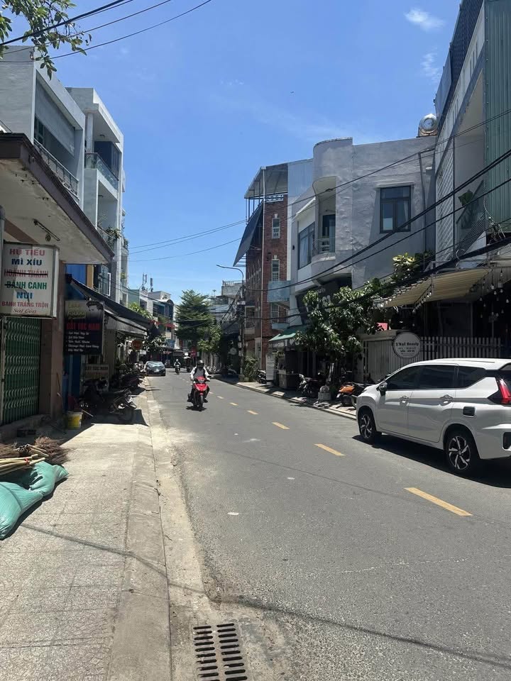 Bán nhà mặt tiền Hải Hồ, quận Hải Châu, 212m² - Tiềm năng đầu tư vượt trội!