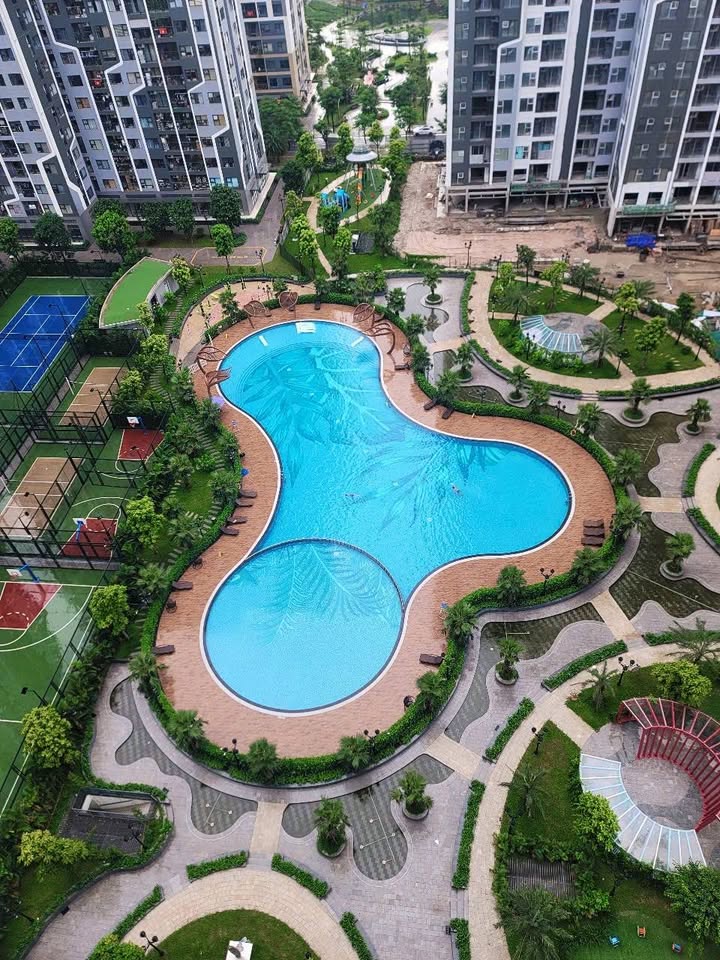 Căn hộ GS1 Vinhomes Smart City 80m² giá 6.8 tỷ - Full nội thất sang trọng!