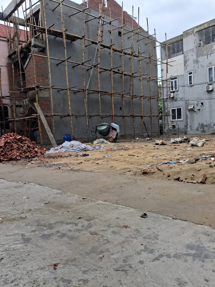 Đất nền Vinh Lộc 87,1m² giá 3,3 tỷ - Hướng Đông, vị trí thuận lợi!