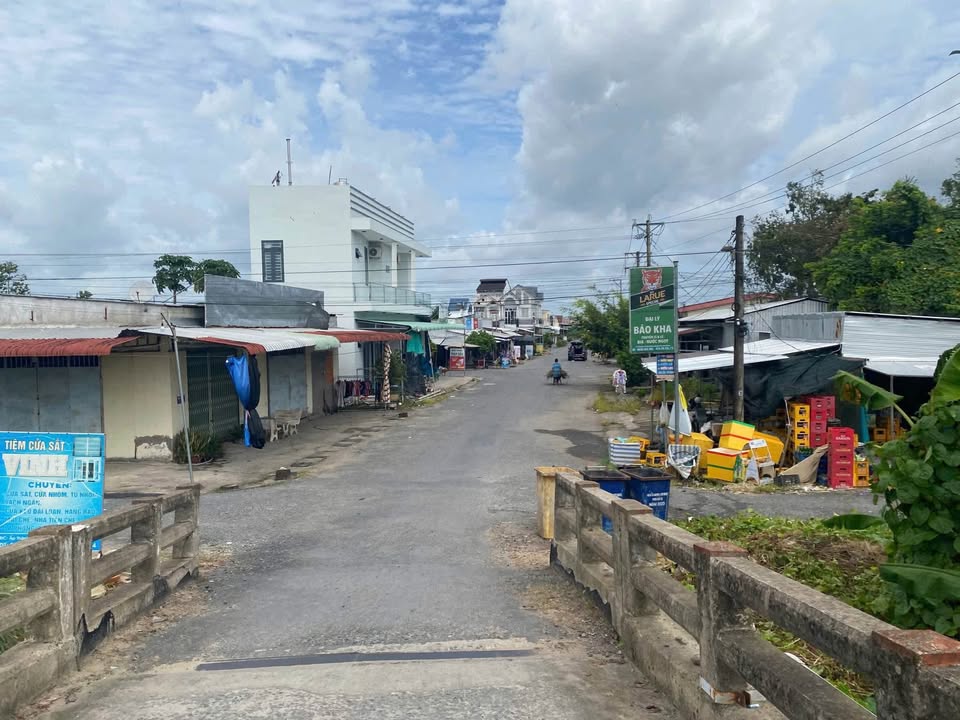 Đất thổ cư Mỹ Thuận Vĩnh Long 265m² giá 435 triệu - Mặt tiền đường lộ nhựa thuận tiện!