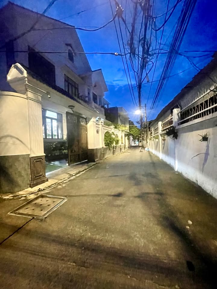 Nhà phố Phạm Thế Hiển, Quận 8, 94m² giá 7.6 tỷ - Đầu tư sinh lời ngay trung tâm!