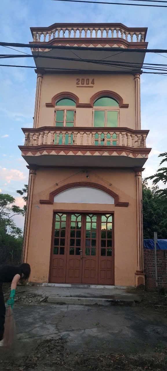 Đất thổ cư 306m² giá chỉ 1 tỷ tại đường Tân Tiến - Cơ hội cho gia đình trẻ!