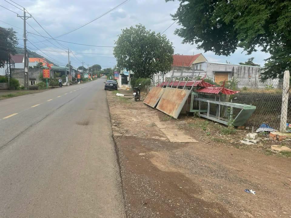 Bán đất 2 mặt tiền ĐT 779, xã Xuân Đông 300m² giá 6.4 tỷ - Đầu tư sinh lời ngay!