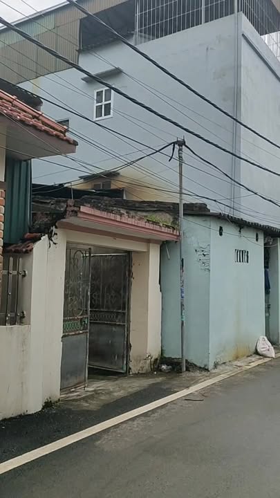 Nhà 3 tầng thôn Thượng, Viên Nội, 158m² giá 4.45 tỷ - Ô tô đỗ cổng, nội thất cao cấp!