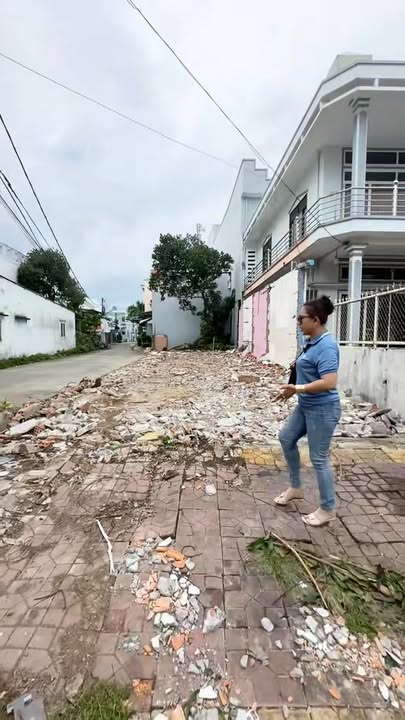 Đất nền góc 2 mặt tiền đường Bà Triệu, Rạch Giá 129m² - Vị trí đắc địa, tiện ích xung quanh phong phú!