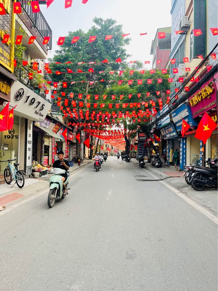 Nhà mặt tiền cho thuê tại 28 Phố Vĩnh Hưng, Hà Nội - Kinh doanh đắc địa!