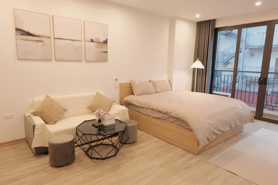 Chính chủ cho thuê CHDV tại Lạc Long Quân, Tây Hồ - 1 phòng ngủ, chỉ từ 8 triệu/tháng!