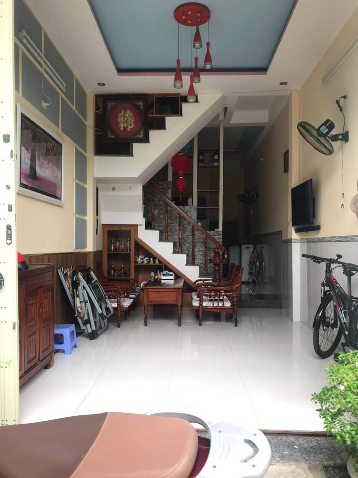 Nhà hẻm 169 đường Thanh Niên, Quy Nhơn 38.5m² giá 2.4 tỷ - Sổ hồng chính chủ!