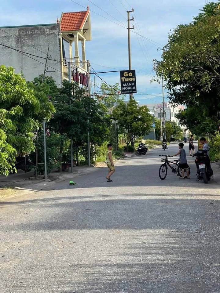 Đất nền liền kề Gà Mạnh Hoạch 170m² giá thỏa thuận - Cơ hội đầu tư hấp dẫn!