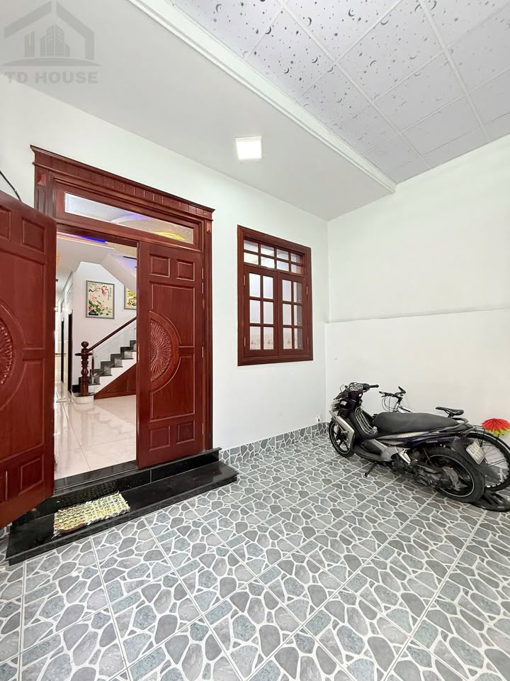 Nhà cho thuê 4 phòng ngủ tại Lê Bình, Cái Răng, 200m² - Giá chỉ 6 triệu/tháng!