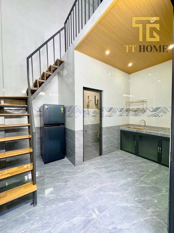 Phòng trọ mới 25m² giá 2.4 triệu - Gần trường Cao đẳng Nghề CMT8