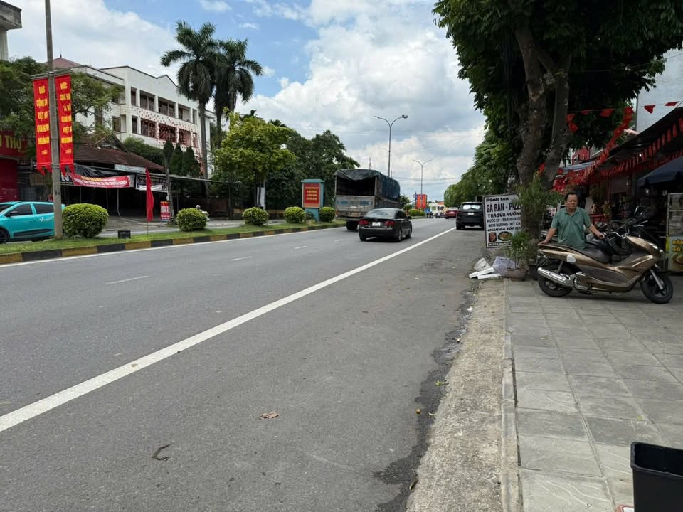 Đất mặt tiền Hùng Vương, Vân Phú 64m² giá 4 tỷ - Kinh doanh đắc địa!