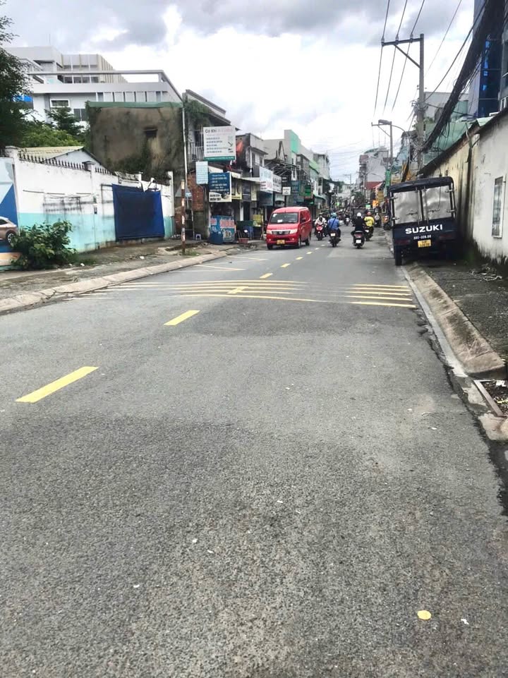 Cho thuê nhà mặt tiền đường Chương Dương, Thủ Đức 60m² - Kinh doanh sầm uất!