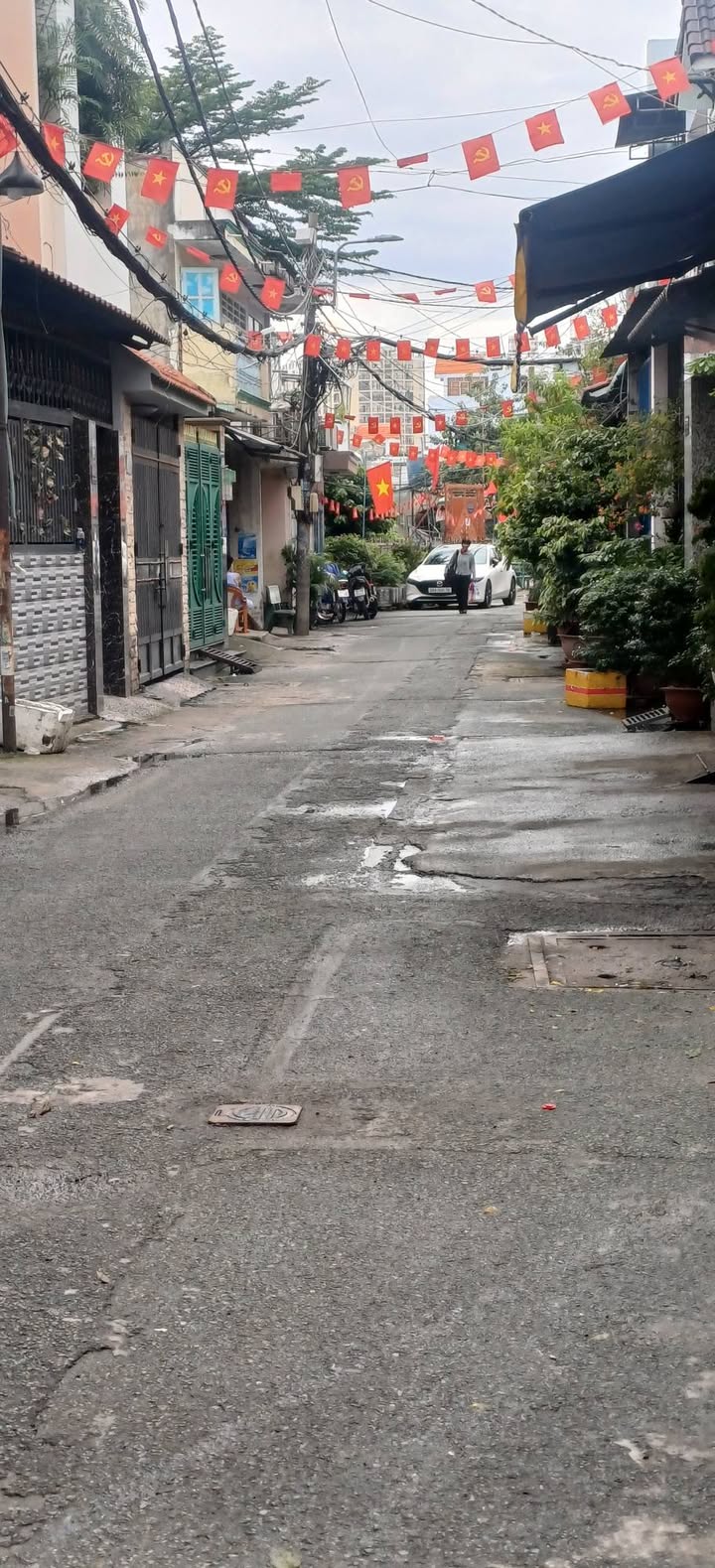 Nhà phố Tân Bình 136m² giá 11 tỷ - Vừa ở vừa kinh doanh tuyệt vời!