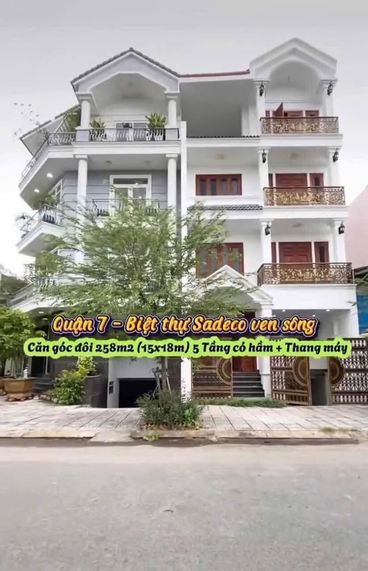 Biệt thự góc 2 mặt tiền khu Sadeco ven sông, Tân Phong, Quận 7 - 270m² giá 71 tỷ, sổ hồng riêng!