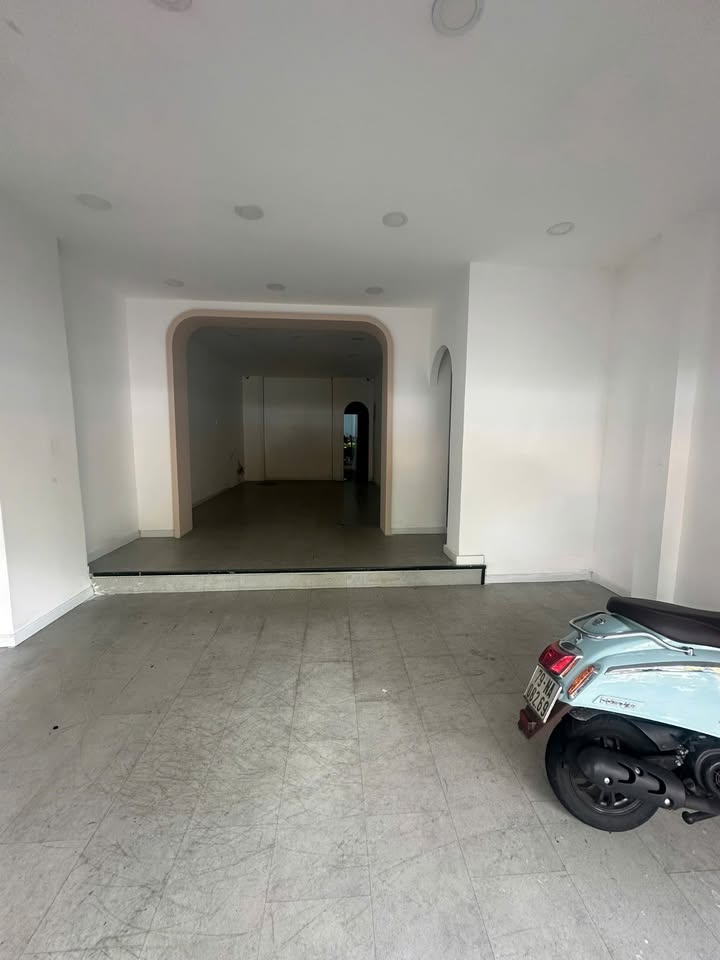 Cho thuê mặt bằng mặt tiền Thái Nguyên, Nha Trang 80m² - Kinh doanh thuận lợi ngay đối diện Vincom