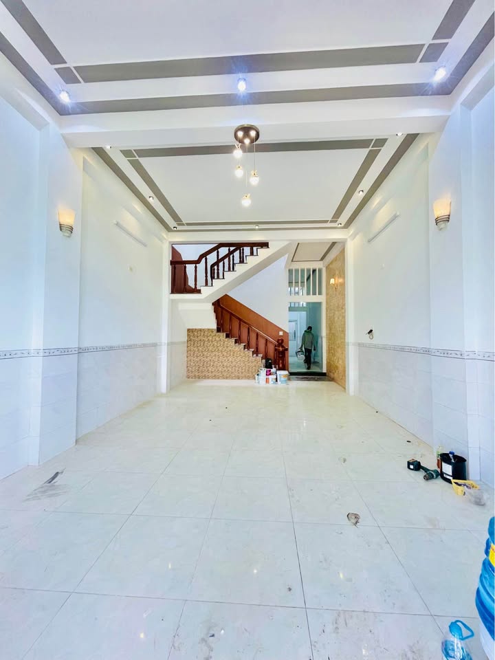 Nhà mặt tiền 2 tầng đường Hà Thanh 2, Quy Nhơn, 92.8m² giá 4 tỷ - Sổ hồng chính chủ!