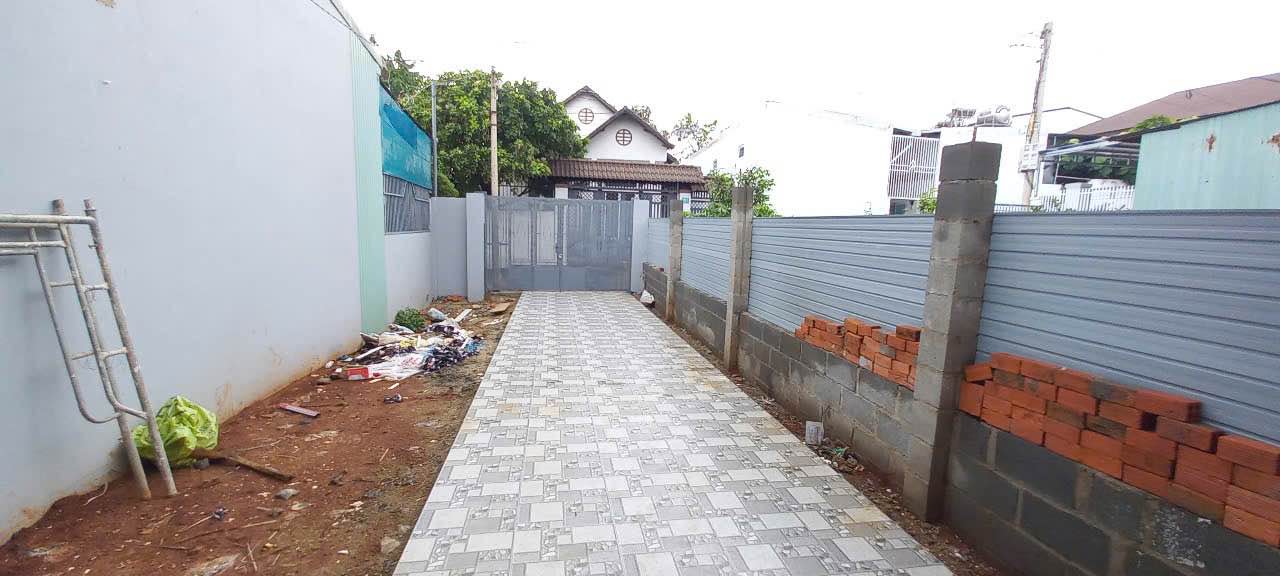 Nhà nguyên căn cho thuê hẻm cấp 1 đường Y Moan, Buôn Ma Thuột 225m² - Giá chỉ 4 triệu!