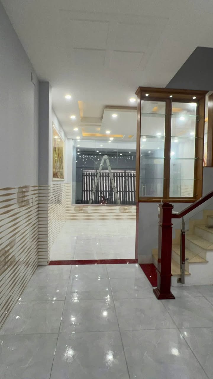 Nhà nguyên căn Thạnh Lộc, Quận 12 - 100m² giá chỉ 13 triệu/tháng, dọn vào ở ngay!