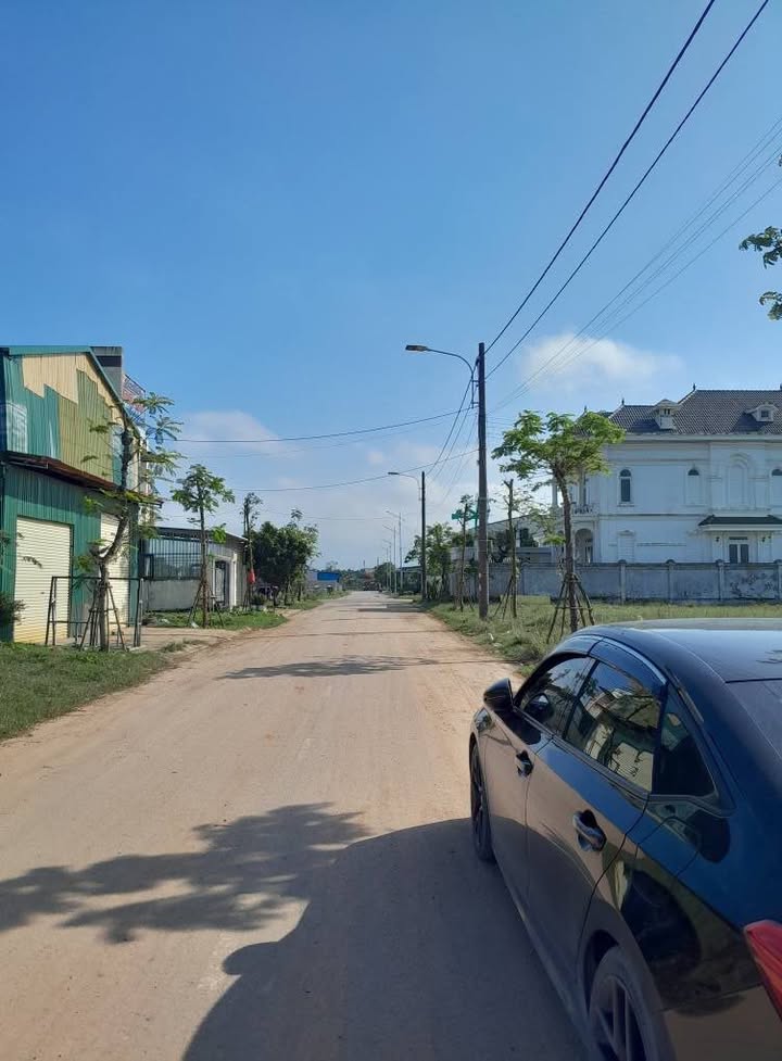 Đất nền KDC Thanh Niên Đông Hà 270m² giá 1.8 tỷ - Đầu tư sinh lời hấp dẫn!