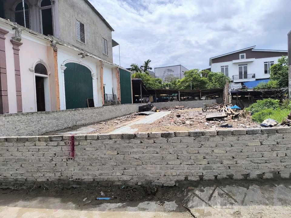 Đất mặt đường Đặng Nguyên Cẩn, Vinh Tân, 82m² giá 3.45 tỷ - Vị trí đắc địa trung tâm!