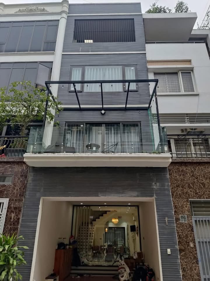 Nhà liền kề Văn Phú Hà Đông 76m² giá 22 triệu - Thiết kế hiện đại, cho thuê ngay!