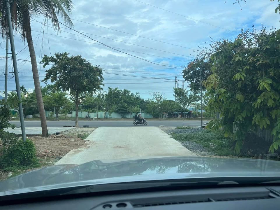 Đất nền Vĩnh Trung Nha Trang 175m² giá 3.1 tỷ - Đường lớn, vị trí thuận lợi!