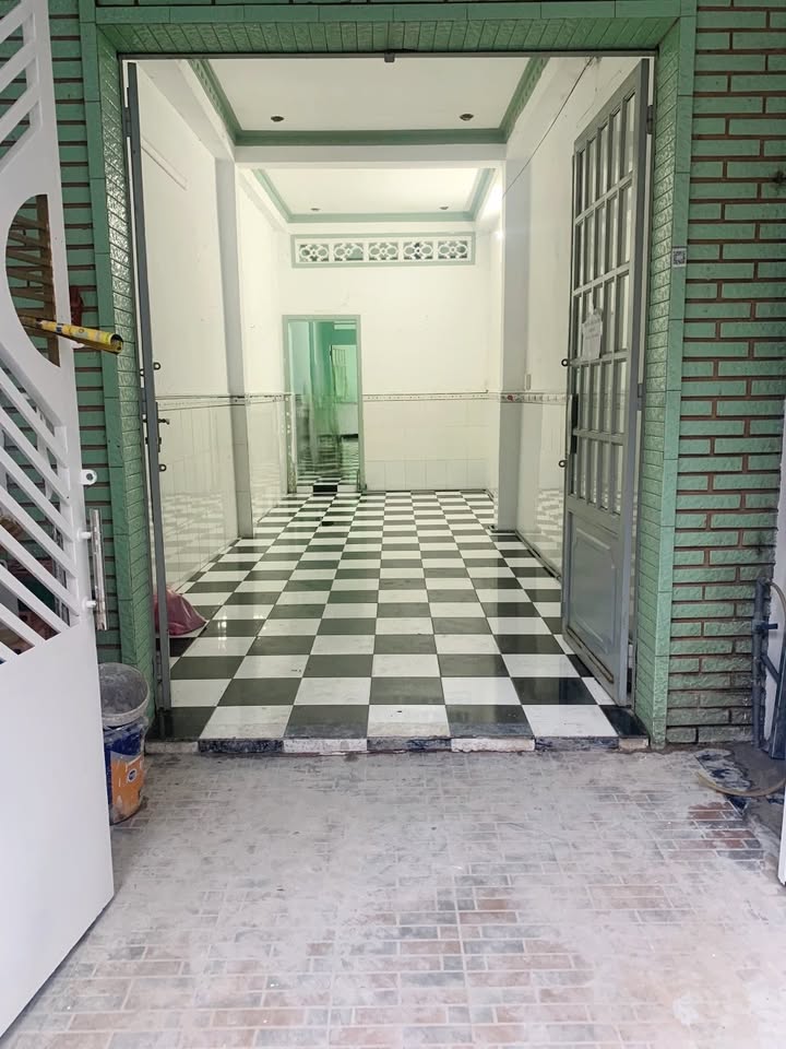 Nhà thuê mặt tiền Ỷ Lan, P. Hiệp Tân, Quận Tân Phú 60m² giá 11 triệu - Thích hợp kinh doanh và ở ngay!