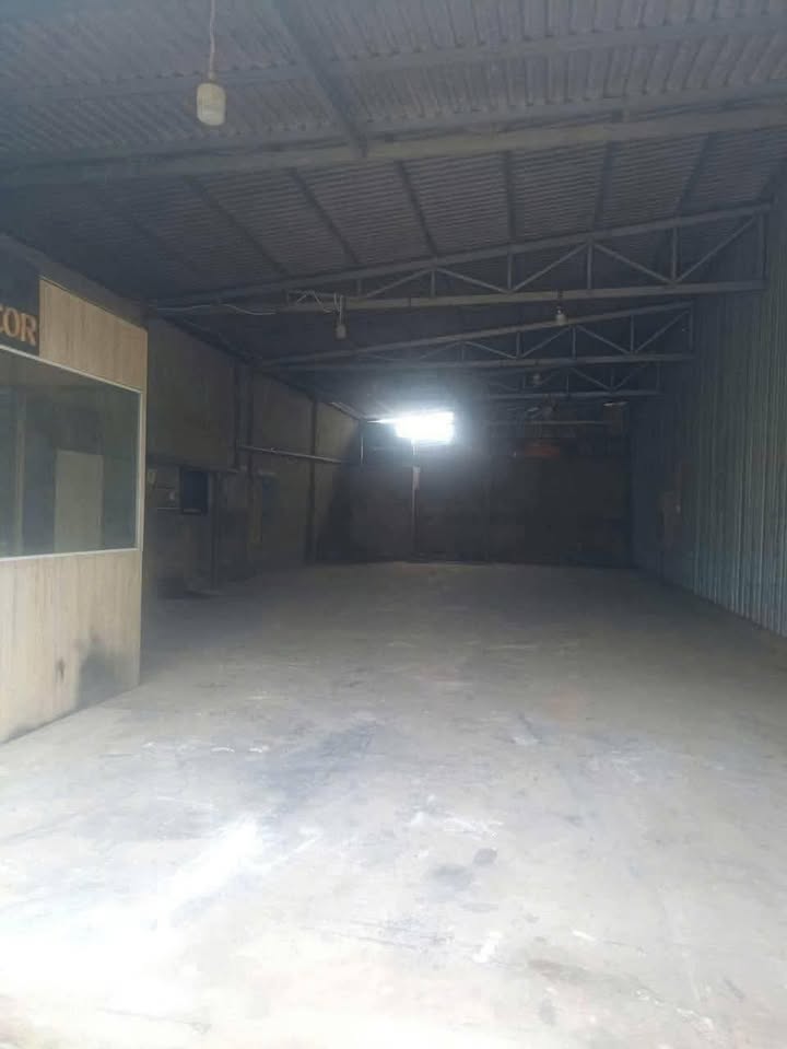 Kho xưởng cho thuê 170m² tại đường Lại Hùng Cường, Vĩnh Lộc B - Giá chỉ 8 triệu/tháng!