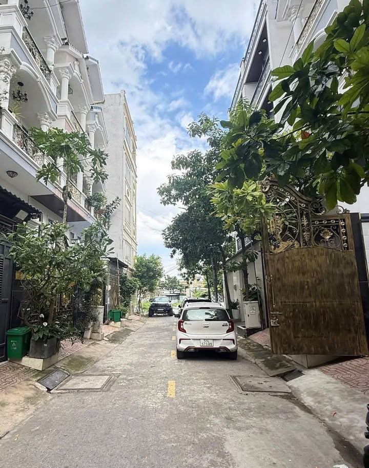 Bán đất 2 mặt hẻm Đường 49, Hiệp Bình Chánh 82.6m² giá 6 tỷ - Thương lượng linh hoạt!