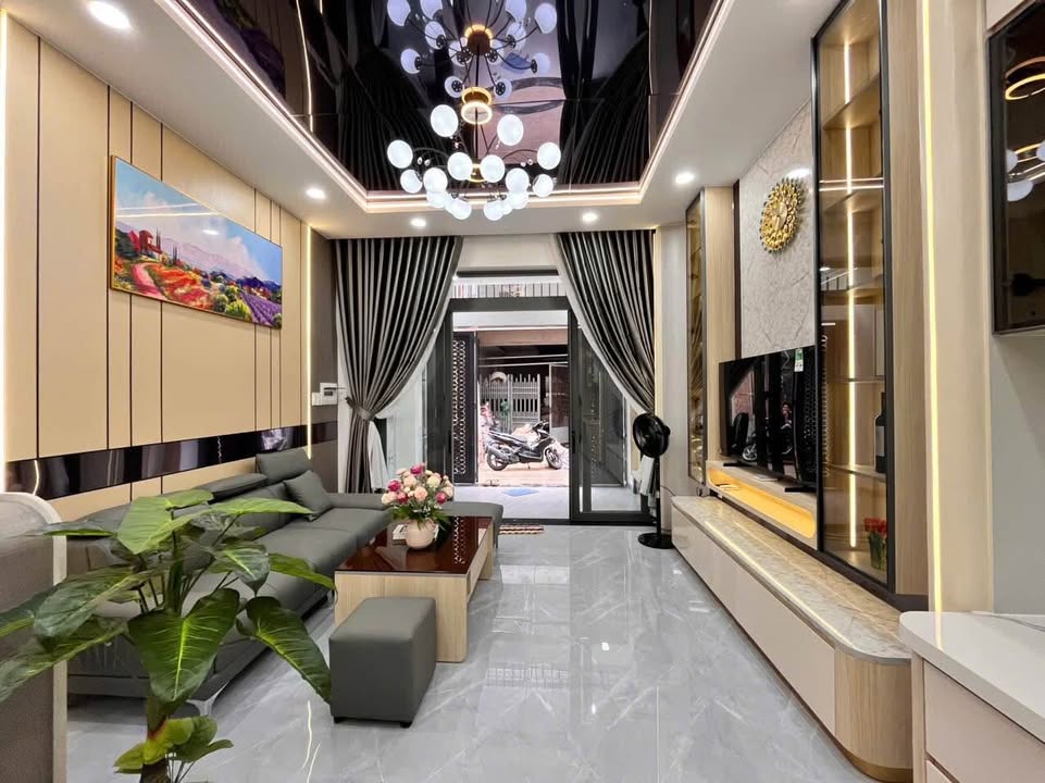 Nhà phố Tân Bình 39m² giá 7.26 tỷ - Full nội thất, xe hơi đậu cửa!