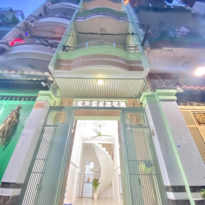 Nhà phố Hòa Hảo, Quận 10, 28m² giá 5 tỷ - Nhà mới đẹp, vị trí đắc địa!