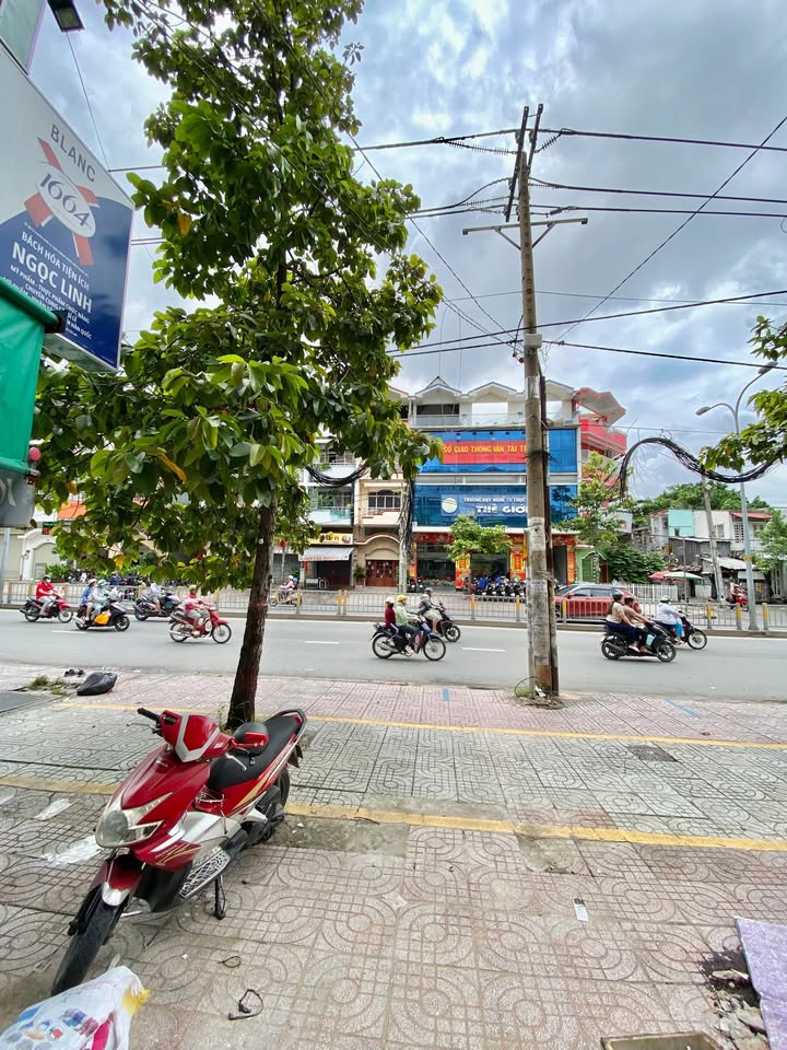 Cho thuê mặt bằng kinh doanh Tạ Quang Bửu, quận 8 - Diện tích 28m² - Giá ưu đãi chỉ 8 triệu/tháng!