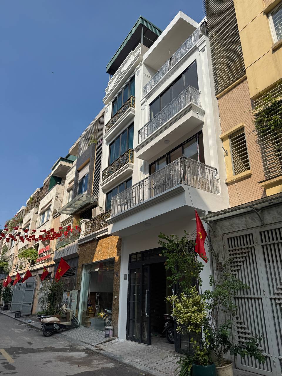 Mặt phố Văn Quán 45m² giá 13 tỷ - Cơ hội đầu tư sinh lời khủng!