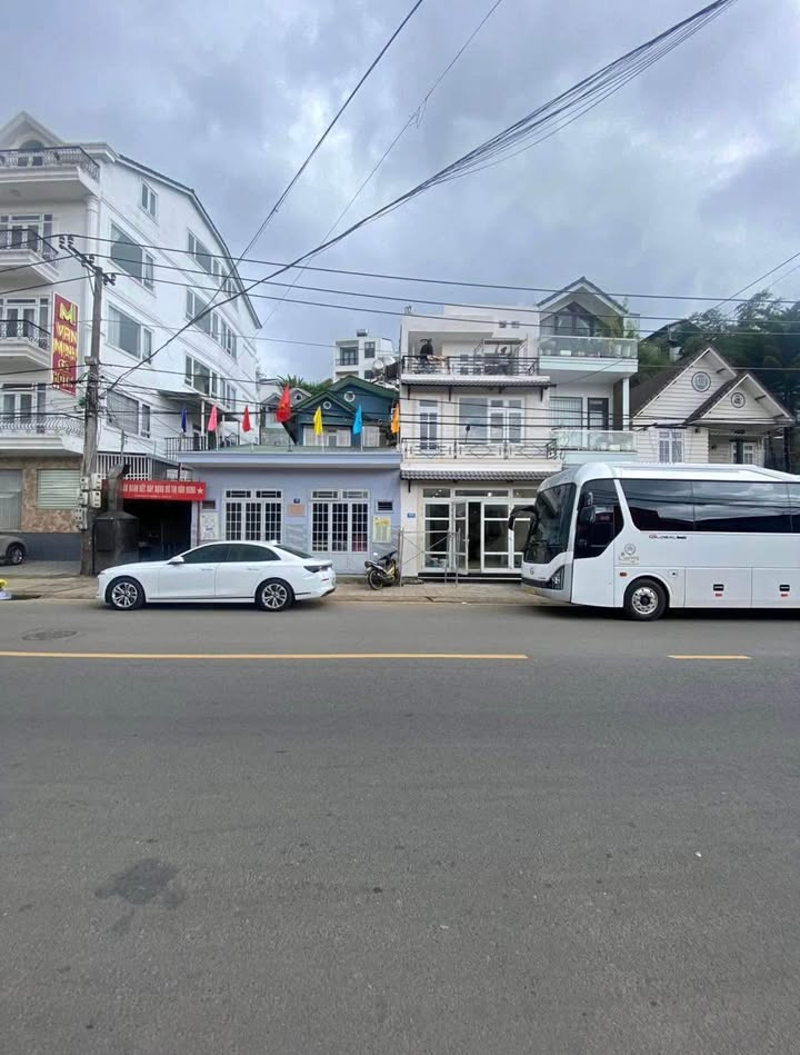 Cho thuê mặt bằng kinh doanh đường Nguyễn Công Trứ Đà Lạt 2 tầng - Khu vực sầm uất, phù hợp mọi ngành nghề!