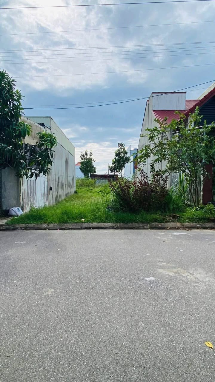Đất KĐT Võ Thị Sáu, Thị xã Quảng Trị 140m² giá 1.3 tỷ - View công viên thoáng mát!