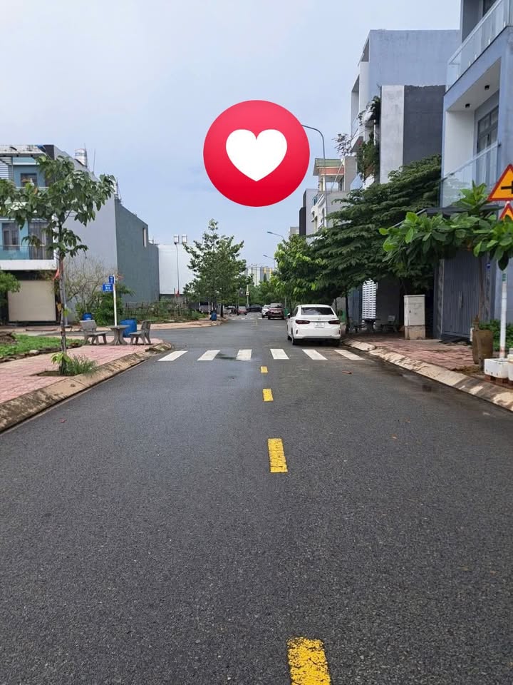 Nhà mặt tiền kinh doanh Đông Hòa Dĩ An 64m² giá 3.45 tỷ - Đầu tư sinh lời ngay!