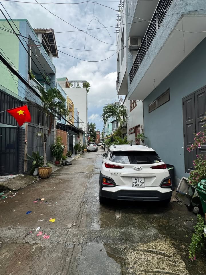 Nhà cho thuê Hẻm 93 Gò Dầu, Tân Quý 48m² - Nhà mới sơn sửa đẹp, giá chỉ 7.5 triệu/tháng!