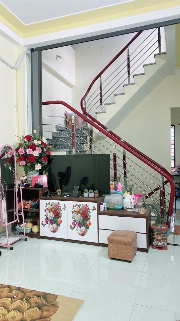 Nhà 2 tầng 1 tum tại Kim Tân, Lào Cai 73m² giá 2.088 tỷ - Đầu tư sinh lời ổn định!