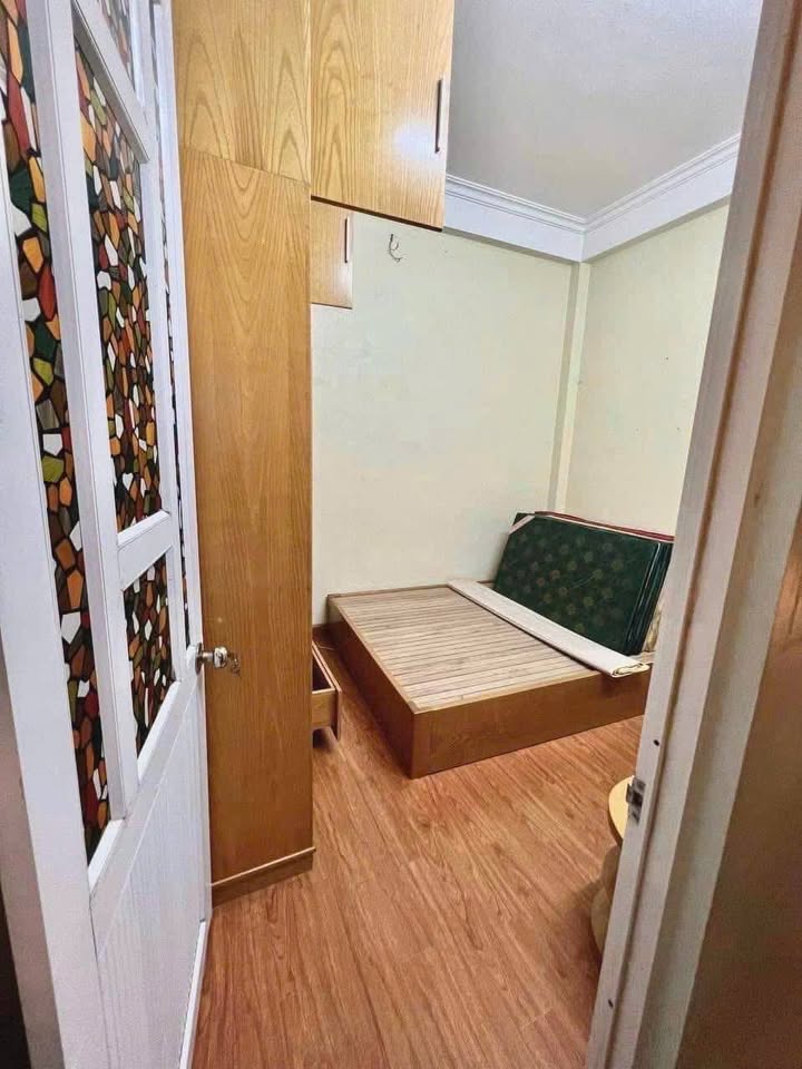 Cho thuê nhà 5 tầng ngõ 141 Quan Nhân 40m² giá 14 triệu - Đầy đủ nội thất, vào ở ngay!