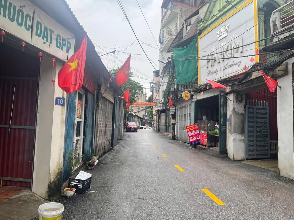 Đất nền Việt Trì 72m² giá 4 tỷ - Sổ đỏ chính chủ, vị trí đắc địa!