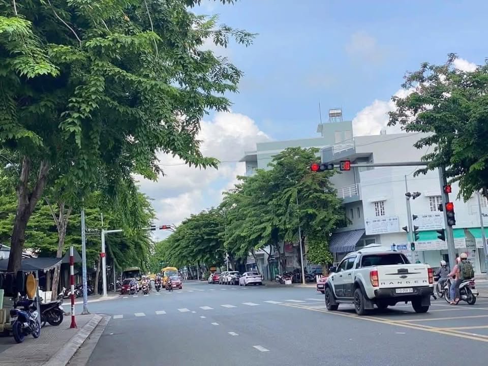 Lô góc FrontHouse Trần Hưng Đạo, Phước Nguyên 205m² giá 10.5 tỷ - Đầu tư sinh lời ngay!