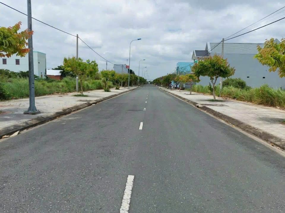 Đất nền khu tái định cư Giao Long Châu Thành 240m² giá 2.3 tỷ - Không lo quy hoạch!