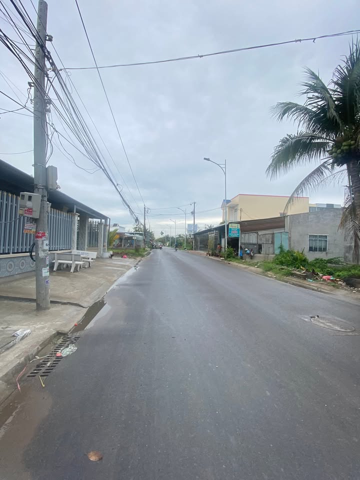 Cho thuê 2 căn mặt tiền đường Đoàn Thị Nghiệp, Mỹ Tho 140m² - Vừa ở vừa kinh doanh thật tiện lợi!