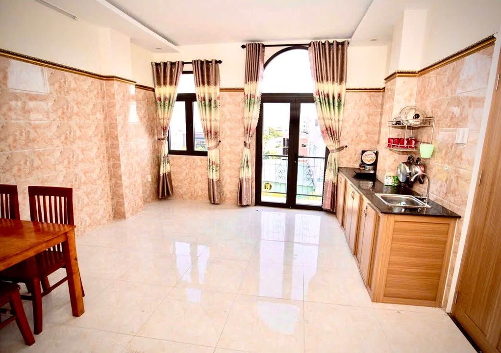 Căn hộ 4 tầng 256m² tại Đà Nẵng giá chỉ 19.9 tỷ - Đầu tư siêu lợi nhuận!