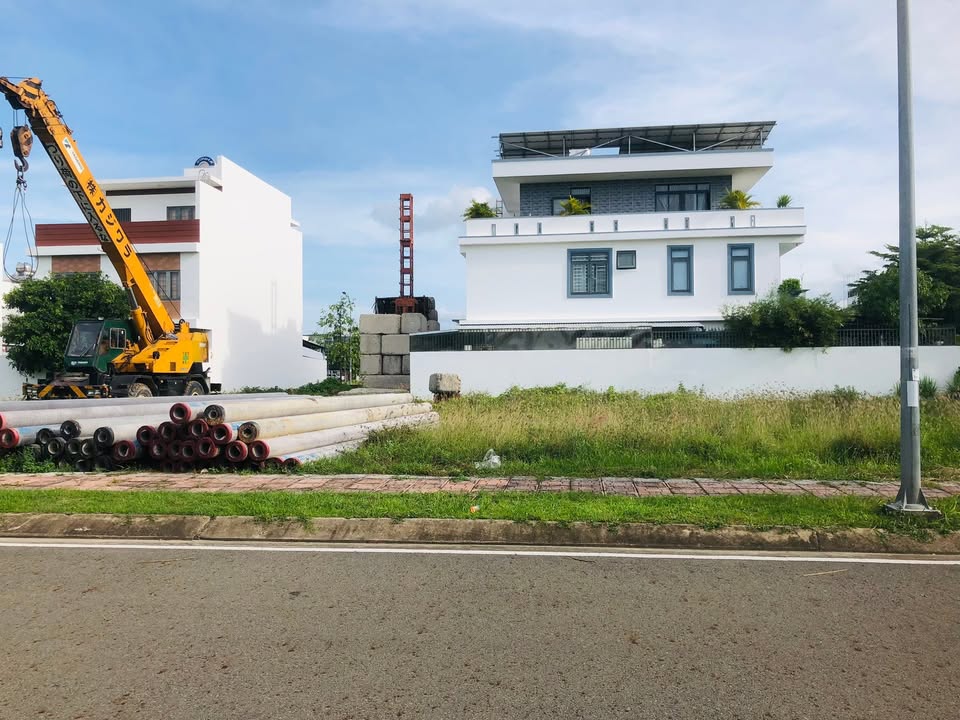 Đất nền khu đô thị Mỹ Gia Vĩnh Thái 100m² giá 6.35 tỷ - Vị trí đắc địa gần biển!