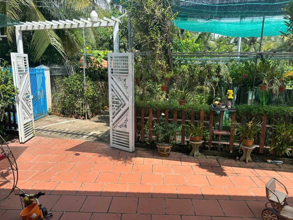 Nhà đẹp phường Xuân Hòa, Long Khánh 282m² giá 2 tỷ - Vị trí trung tâm, an ninh tốt!