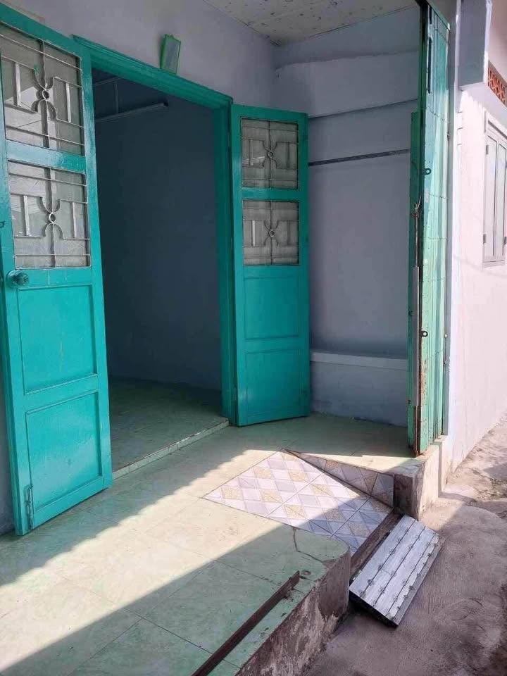 Đất Phú Trinh, Phan Thiết 100.6m² giá 1.7 tỷ - Tặng nhà cấp 4!