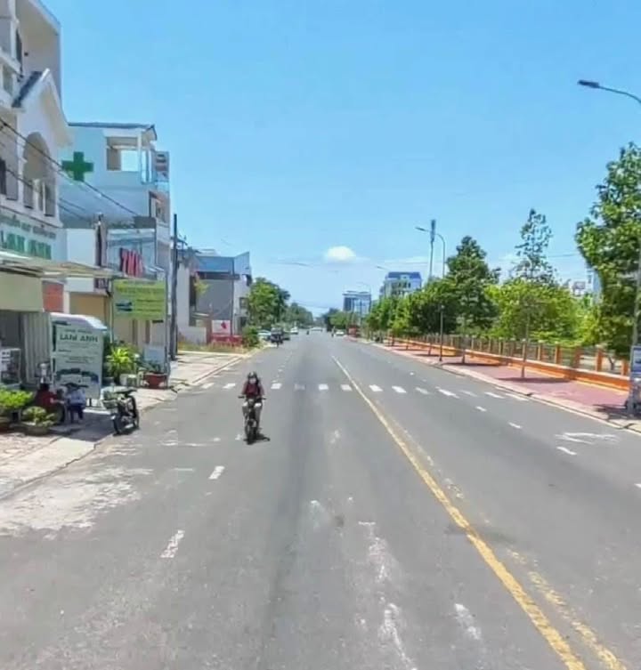 Bán đất mặt tiền Võ Văn Kiệt, Phan Thiết 176m² giá 7 tỷ - Đầu tư sinh lời ngay!