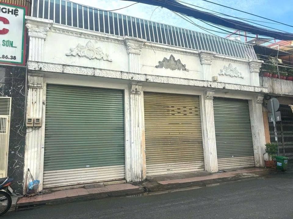 Nhà nguyên căn Tân Bình 200m² giá 35 triệu - Mặt tiền đắc địa